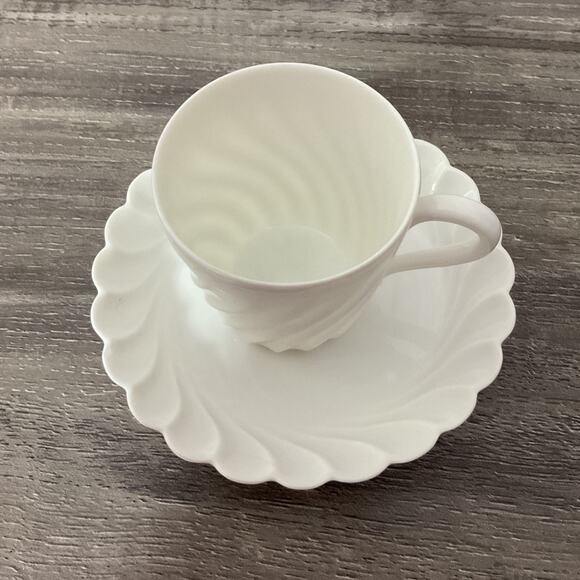 H&C: L France Tea Cup and Saucer Demitasse Set Fine Porcelain White Swirl - Picture 3 of 6
